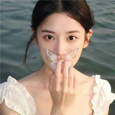 黑夜里的眼睛